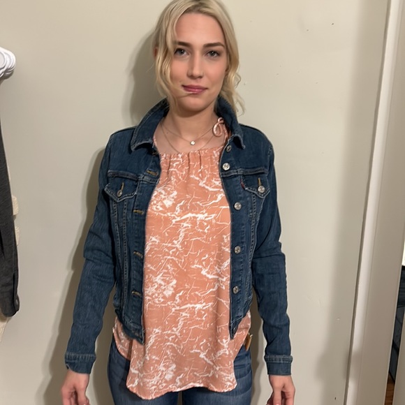 Levi’s Jean jacket - Picture 3 of 4